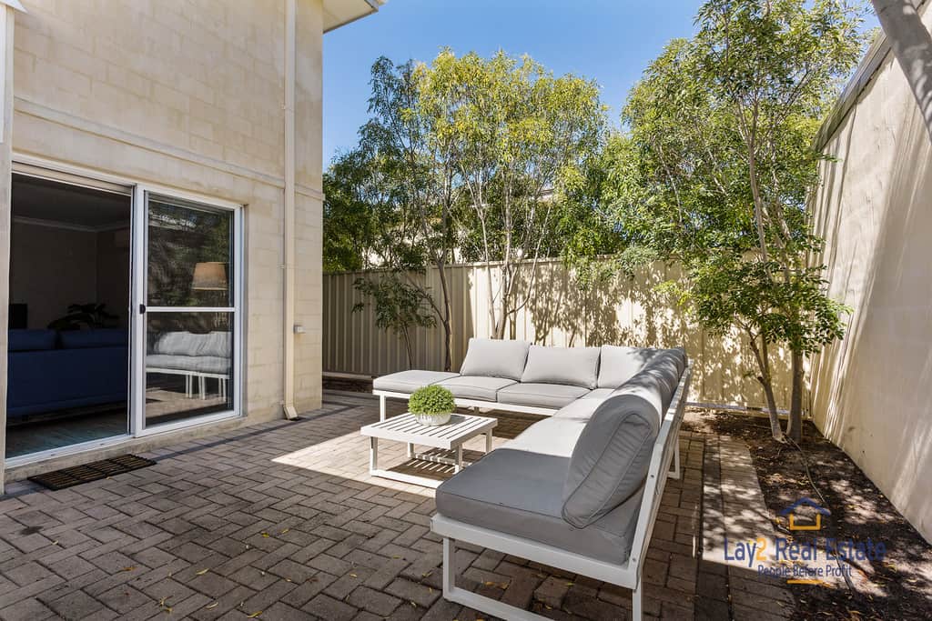 2/29 Beechboro Road South Bayswater WA 6053 3 Bed 2 Bath Townhouse Bayswater Village Location - Image 15