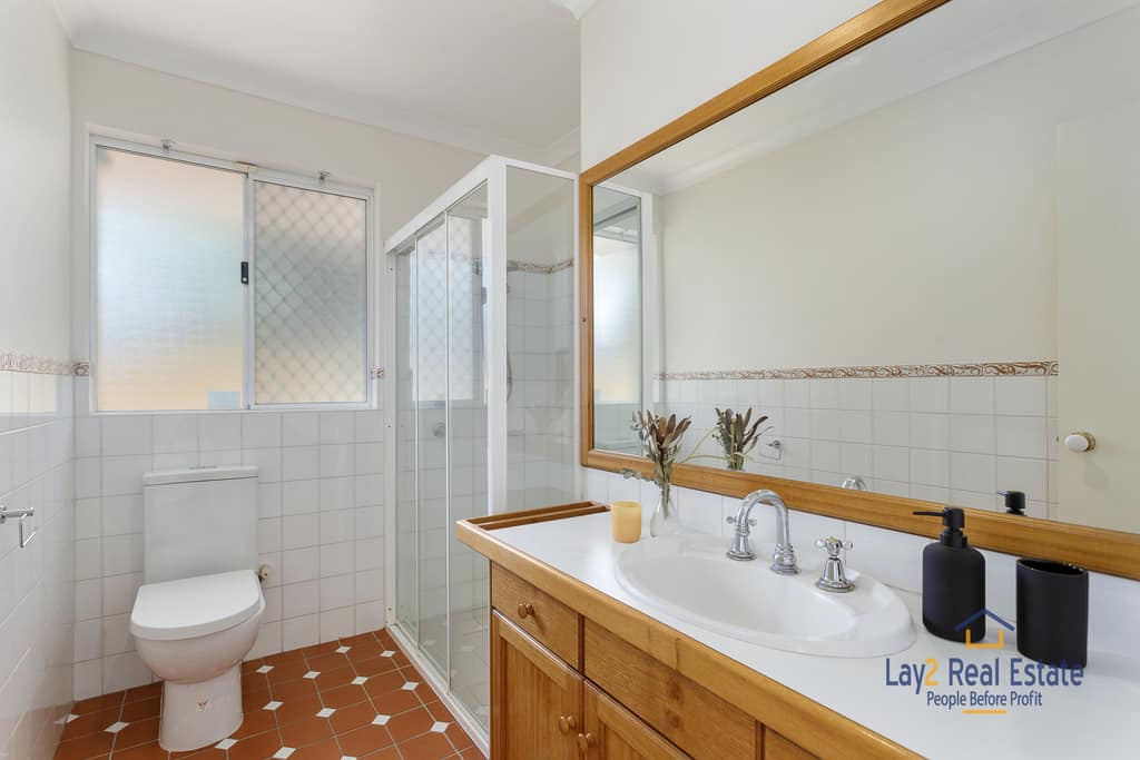 36 Rugby Street Bassendean WA 6054 Fabulous 4 Bed Family Home on 684sqm Block! - Image 10