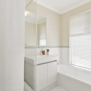 28 Paterson Street Bayswater WA 6053 Family Size Home, Walk to Chisholm. - Image 22