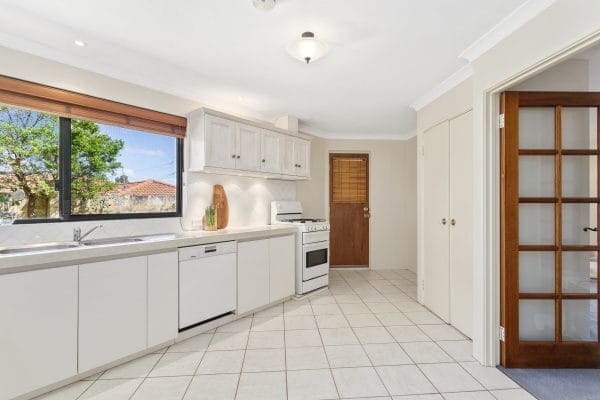 28 Paterson Street Bayswater WA 6053 Family Size Home, Walk to Chisholm. - Image 8