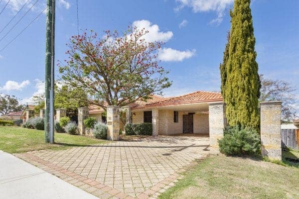28 Paterson Street Bayswater WA 6053 Family Size Home, Walk to Chisholm. - Image 5