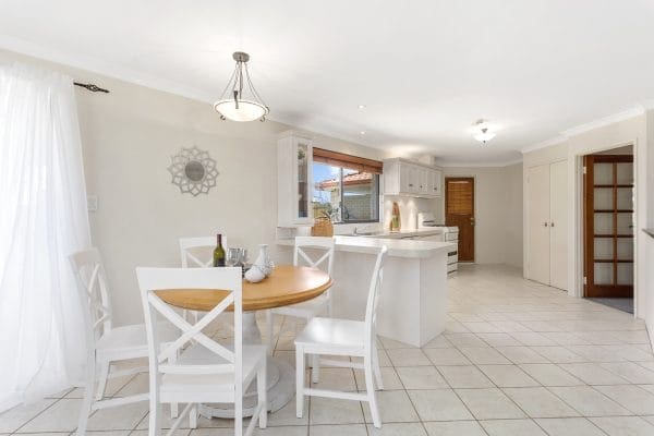 28 Paterson Street Bayswater WA 6053 Family Size Home, Walk to Chisholm. - Image 15