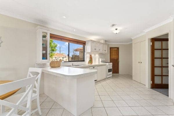 28 Paterson Street Bayswater WA 6053 Family Size Home, Walk to Chisholm. - Image 7