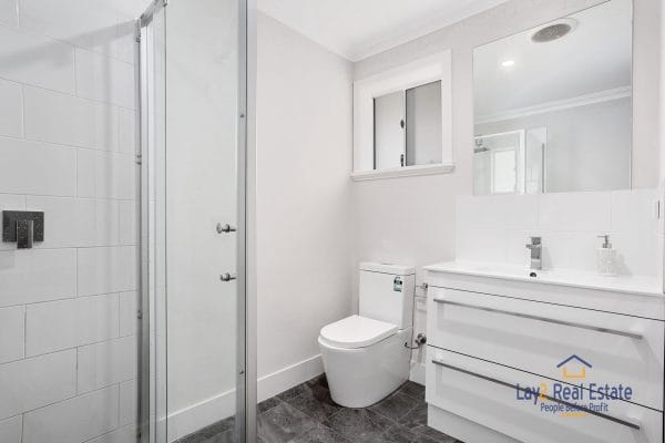 26 Babington Crescent Bayswater WA 6053 - Light, Bright, Renovated 3 x 2 on Easy Care Block - Image 12