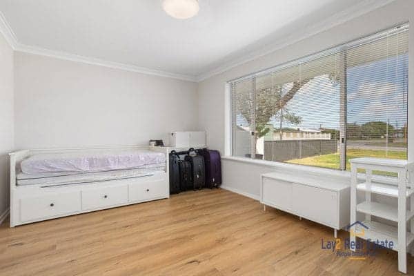 26 Babington Crescent Bayswater WA 6053 - Light, Bright, Renovated 3 x 2 on Easy Care Block - Image 11