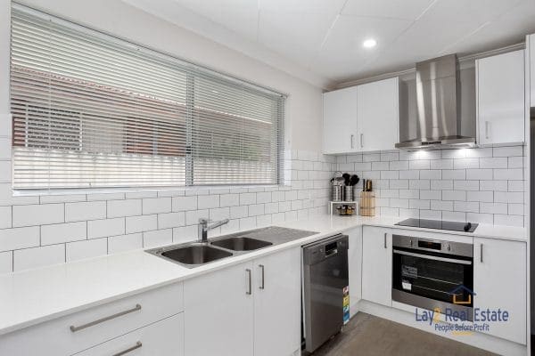 26 Babington Crescent Bayswater WA 6053 - Light, Bright, Renovated 3 x 2 on Easy Care Block - Image 6