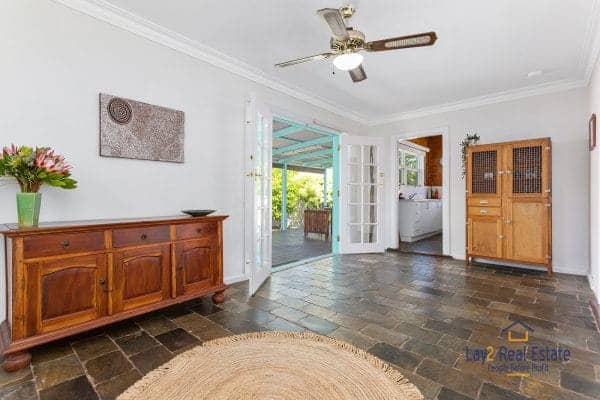 42 Cobden Street Bayswater WA 6053 Character Classic High on the Hill. - Image 11