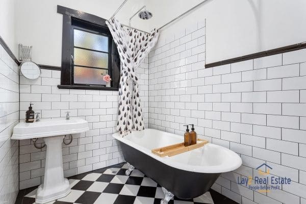 42 Cobden Street Bayswater WA 6053 Character Classic High on the Hill. - Image 5