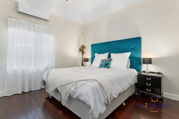 14 Traylen Road Bayswater WA 6053. Lovely Example of 1920's Character - Image 13