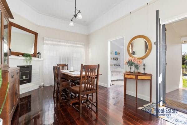 14 Traylen Road Bayswater WA 6053. Lovely Example of 1920's Character - Image 3