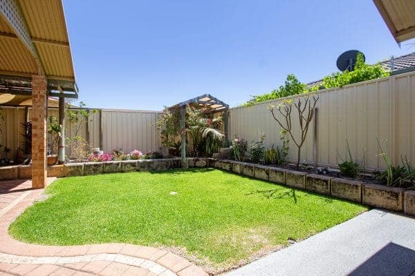 6 Clare Close, Caversham WA 6055 Affordable Family Home for All! - Image 18