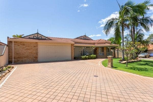 6 Clare Close, Caversham WA 6055 Affordable Family Home for All! - Image 2