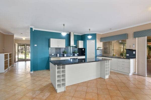 6 Clare Close, Caversham WA 6055 Affordable Family Home for All! - Image 9