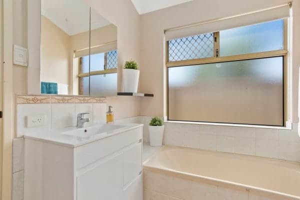 6 Clare Close, Caversham WA 6055 Affordable Family Home for All! - Image 22