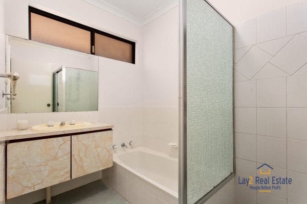 14 Minda Place Wanneroo WA 6065 Great Starter Home - Image 10