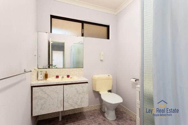 14 Minda Place Wanneroo WA 6065 Great Starter Home - Image 11