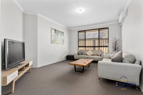 57 Tranquility Crescent, Aveley WA 6069 Family Sized Beauty with Multiple Living Areas! - Image 6