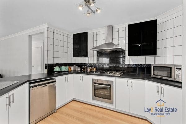 57 Tranquility Crescent, Aveley WA 6069 Family Sized Beauty with Multiple Living Areas! - Image 3