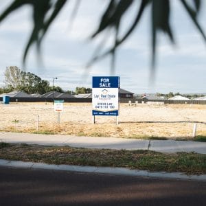 33 Lockhart Crescent South Guildford WA 6053 Serviced 435sqm Land Overlooking Bushland!