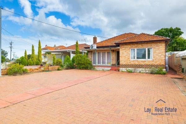 423 Guildford Road Bayswater WA 6053 Renovators Delight With Development Potential!