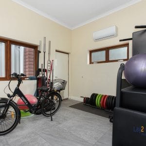 47 Kenilworth Street Bayswater WA 6053  Extended 1930's 4 x 2 Character PLUS Seperate 2 brm cottage all on 1009sqm block. - Image 18