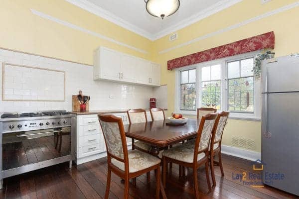 47 Kenilworth Street Bayswater WA 6053  Extended 1930's 4 x 2 Character PLUS Seperate 2 brm cottage all on 1009sqm block. - Image 11