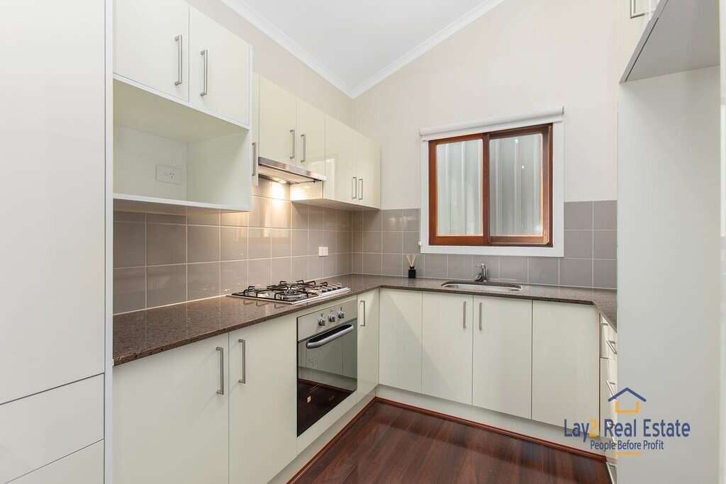 47 Kenilworth Street Bayswater WA 6053 Extended 1930's 4 x 2 Character PLUS Seperate 2 brm cottage all on 1009sqm block. - Image 26
