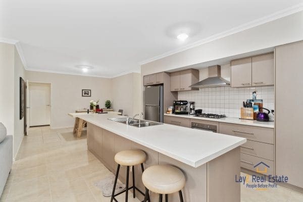 5A Jacqueline Street Bayswater WA 6053 Modern Spacious 3 Bed 2 Bath Home - Image 4