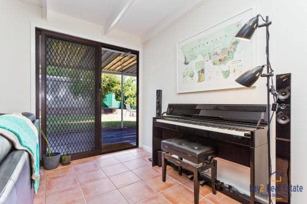 13 Leake Street Bayswater WA 6053 - AAA 1930 Home Packed with Character Features - Image 15