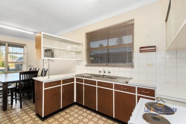 24 Grey Street Bayswater WA 6053 Original 3 Bed Home with Duplex Potential with Corner Position! - Image 8