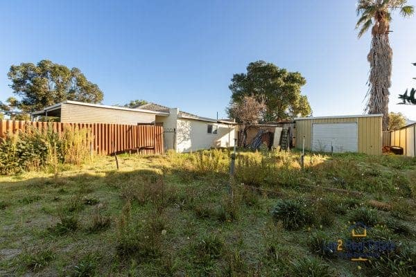 24 Grey Street Bayswater WA 6053 Original 3 Bed Home with Duplex Potential with Corner Position! - Image 5