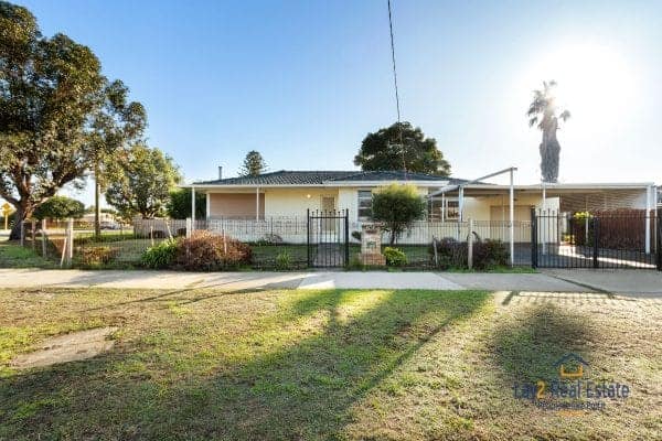 24 Grey Street Bayswater WA 6053 Original 3 Bed Home with Duplex Potential with Corner Position! - Image 4
