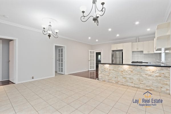 46 Roberts Street Bayswater WA 6053 1950's Elevated Family Favourite! - Image 6