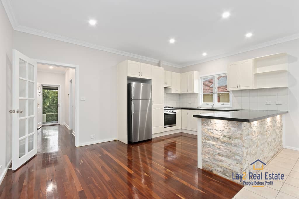 46 Roberts Street Bayswater WA 6053 1950's Elevated Family Favourite! - Image 4