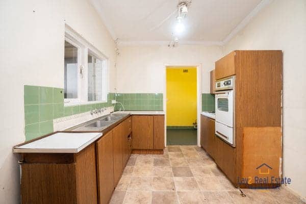 22 Irwin Road Embleton WA 6062. Original 3 Bedroom 60's Home on 728sqm block. - Image 10