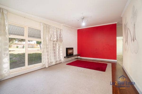 22 Irwin Road Embleton WA 6062. Original 3 Bedroom 60's Home on 728sqm block. - Image 9