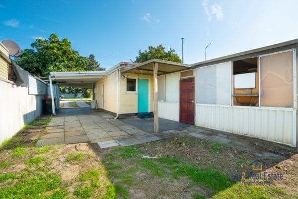22 Irwin Road Embleton WA 6062. Original 3 Bedroom 60's Home on 728sqm block. - Image 5