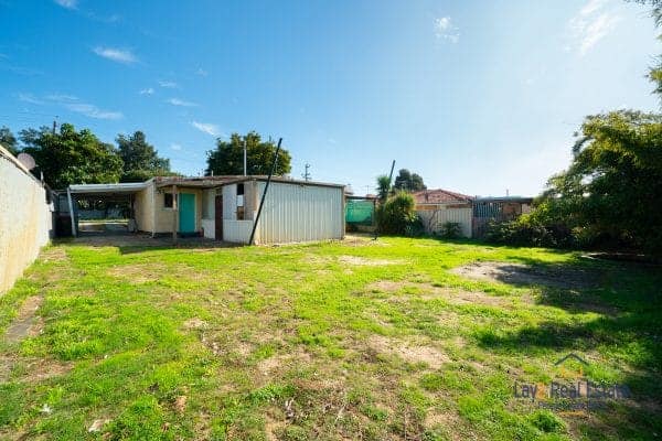 22 Irwin Road Embleton WA 6062. Original 3 Bedroom 60's Home on 728sqm block. - Image 4