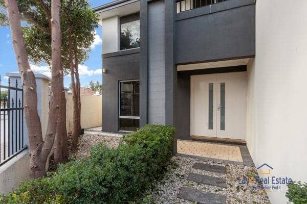 6/43 Halliday Street Bayswater WA 6053 Modern 4 Bed 3 Bath Near River. - Image 3