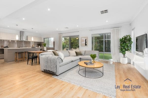 6/43 Halliday Street Bayswater WA 6053 Modern 4 Bed 3 Bath Near River. - Image 10