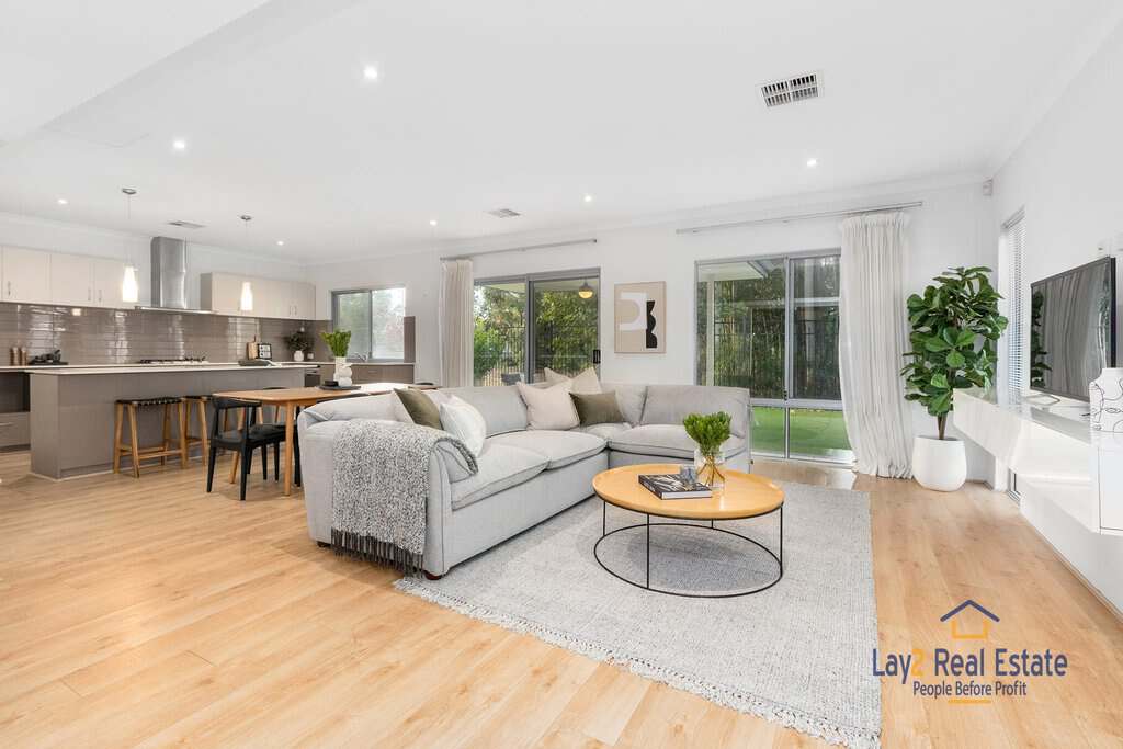 6/43 Halliday Street Bayswater WA 6053 Modern 4 Bed 3 Bath Near River. - Image 10