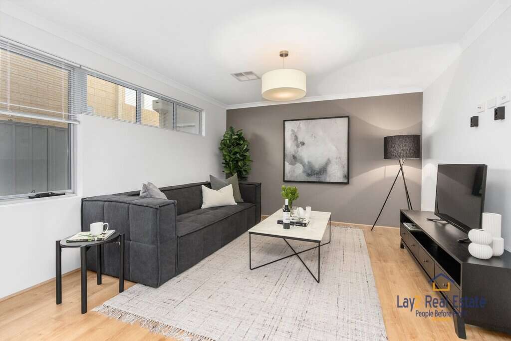 6/43 Halliday Street Bayswater WA 6053 Modern 4 Bed 3 Bath Near River. - Image 11