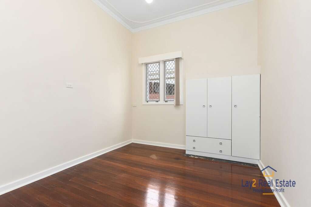7 May Street Bayswater WA 6053 Elevated Brick Home on 759m2 Block In Fabulous Location! - Image 7