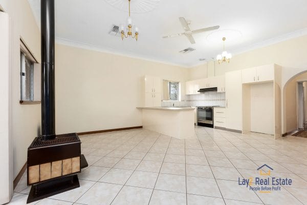 7 May Street Bayswater WA 6053 Elevated Brick Home on 759m2 Block In Fabulous Location! - Image 6