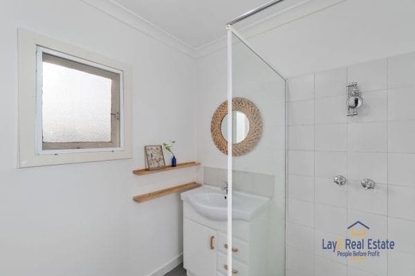 1 Murray Street Bayswater WA 6053 It's Cute, Cosy, Rare and Conveniently Located! - Image 11