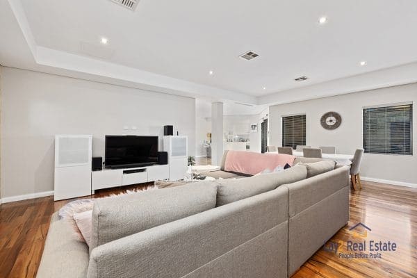 57A Foyle Road Bayswater WA 6053 Modern Luxurious and Private Rear Home - Image 10