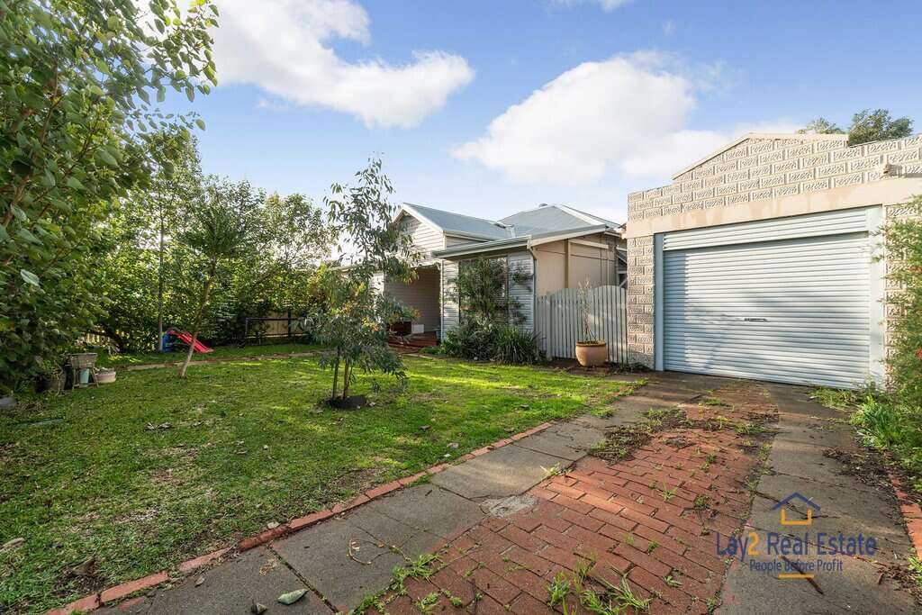 64 The Strand Bayswater WA 6053 Spacious, Light and Bright Gem on 425sqm - Image 3