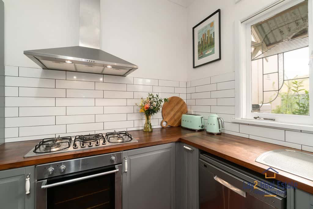 64 The Strand Bayswater WA 6053 Spacious, Light and Bright Gem on 425sqm - Image 8
