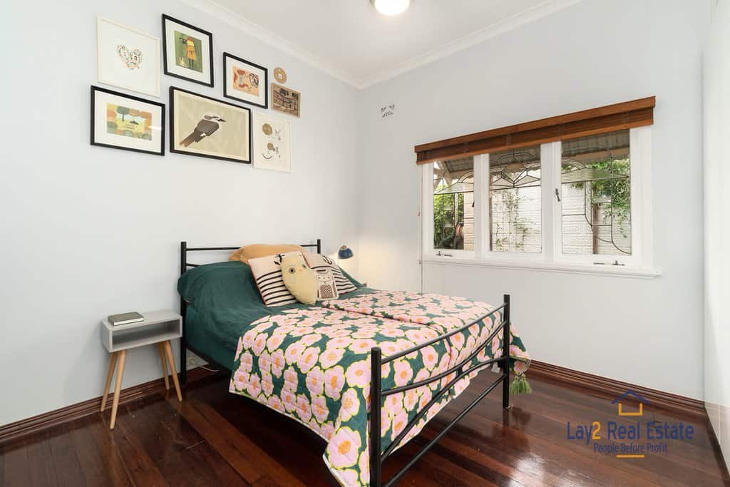 64 The Strand Bayswater WA 6053 Spacious, Light and Bright Gem on 425sqm - Image 12