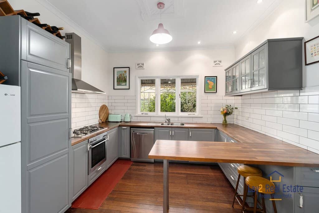 64 The Strand Bayswater WA 6053 Spacious, Light and Bright Gem on 425sqm - Image 9